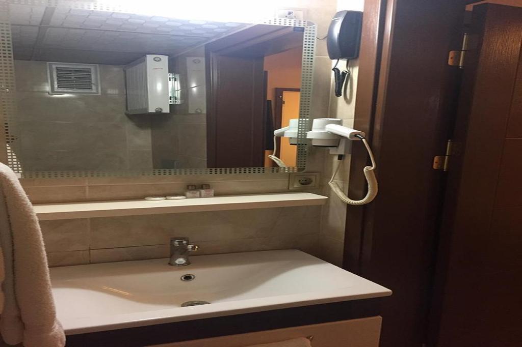 Mesnevi Hotel Konya Szoba fotó